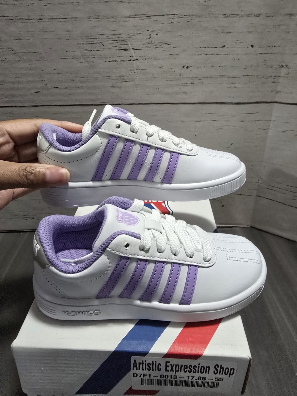 K-Swiss Kids White Sneakers with Lavender Accents 11.5 New Pro Strap CLASSICS